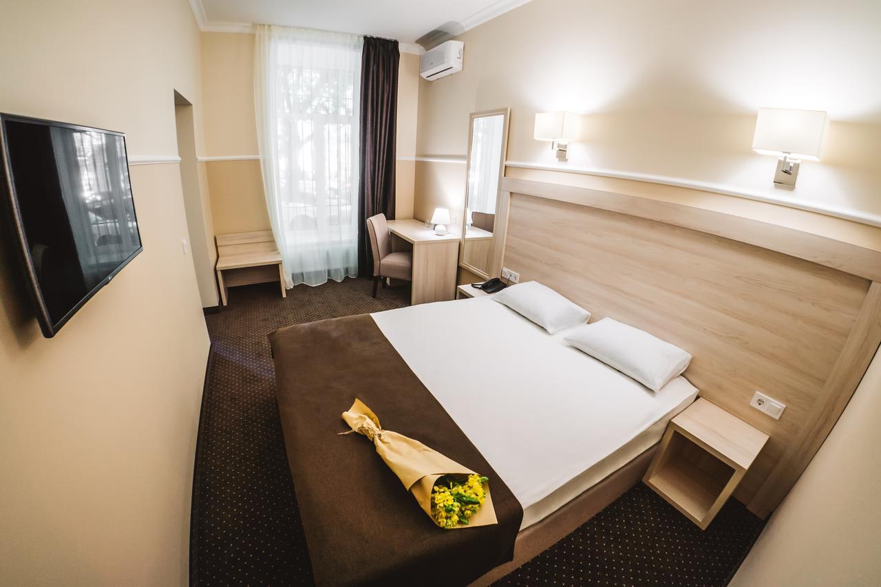 אודסה Potemkinn Hotel מראה חיצוני תמונה